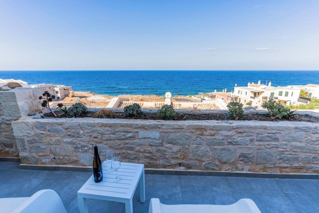 Pánormos Zefyros Suite , Seafront Retreat ! מראה חיצוני תמונה